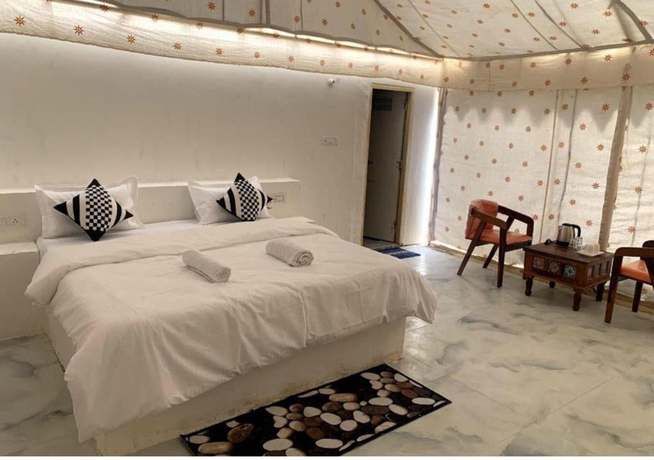 Saffron Heritage Desert Camp Jaisalmer Pokój zdjęcie